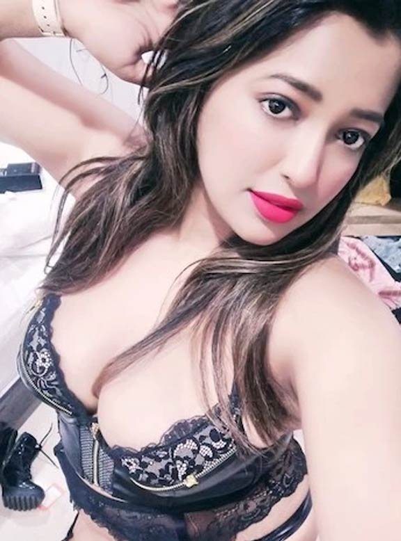 Faridabad aged housewife Call Girl